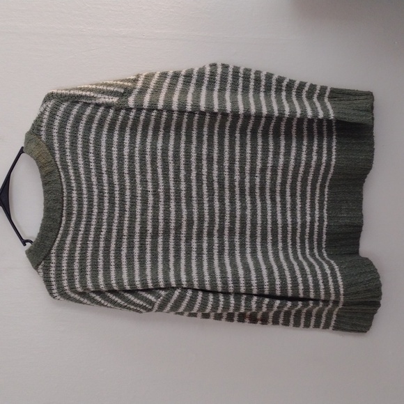 American Eagle Outfitters Oversize Jegging Fit Henley Pullover Sweater Size S - Picture 8 of 11